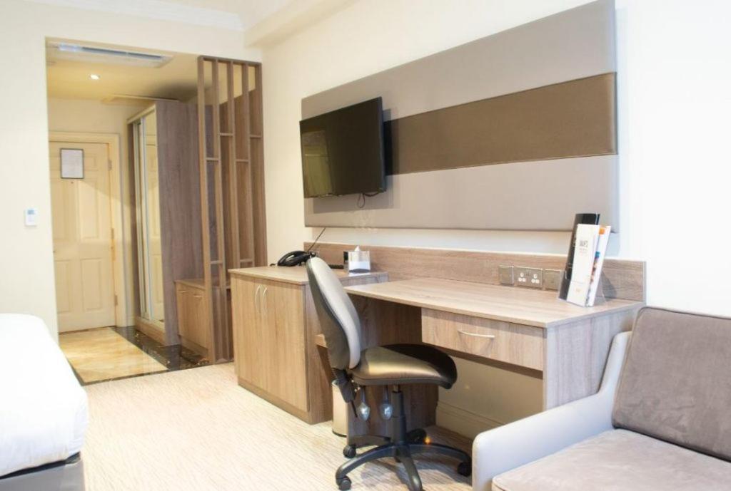 Tong Park Hotel Bagian luar foto