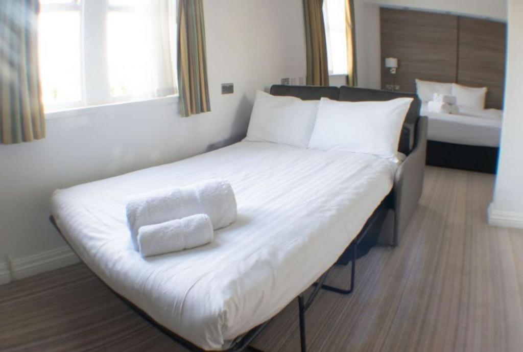 Tong Park Hotel Bagian luar foto