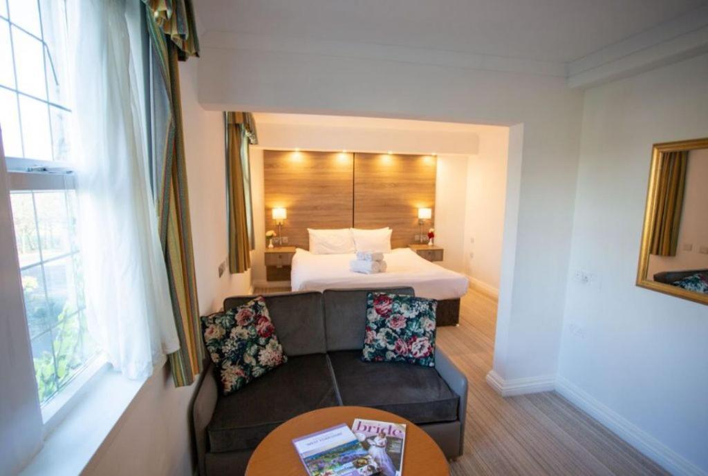 Tong Park Hotel Bagian luar foto