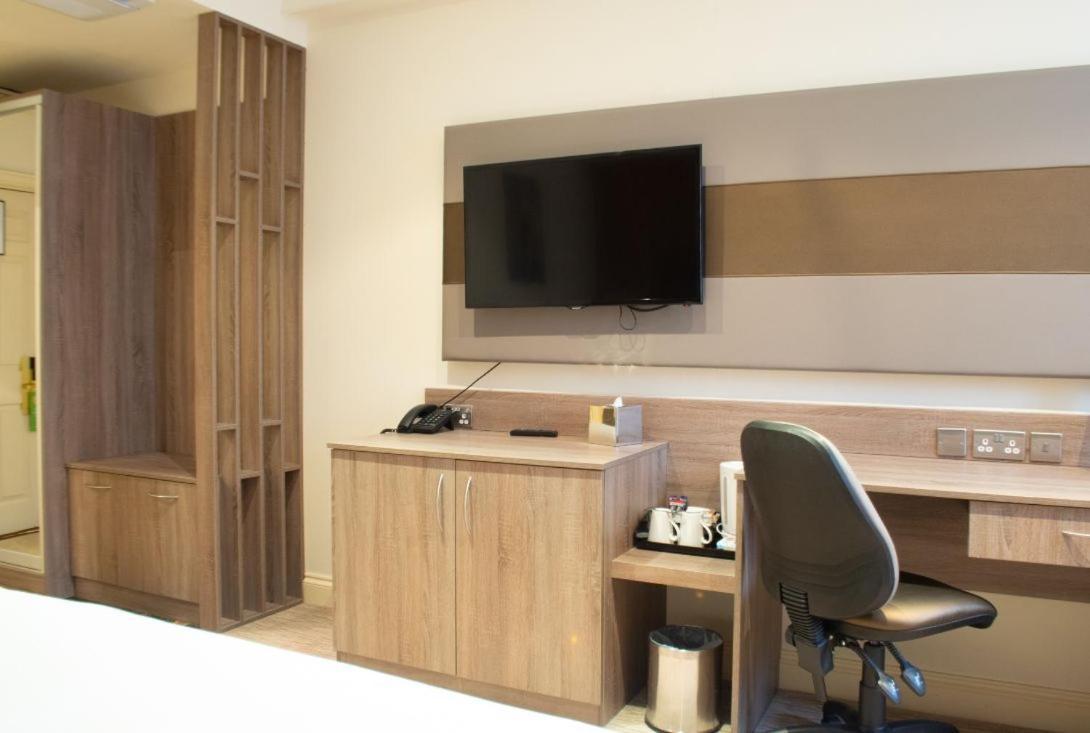 Tong Park Hotel Bagian luar foto