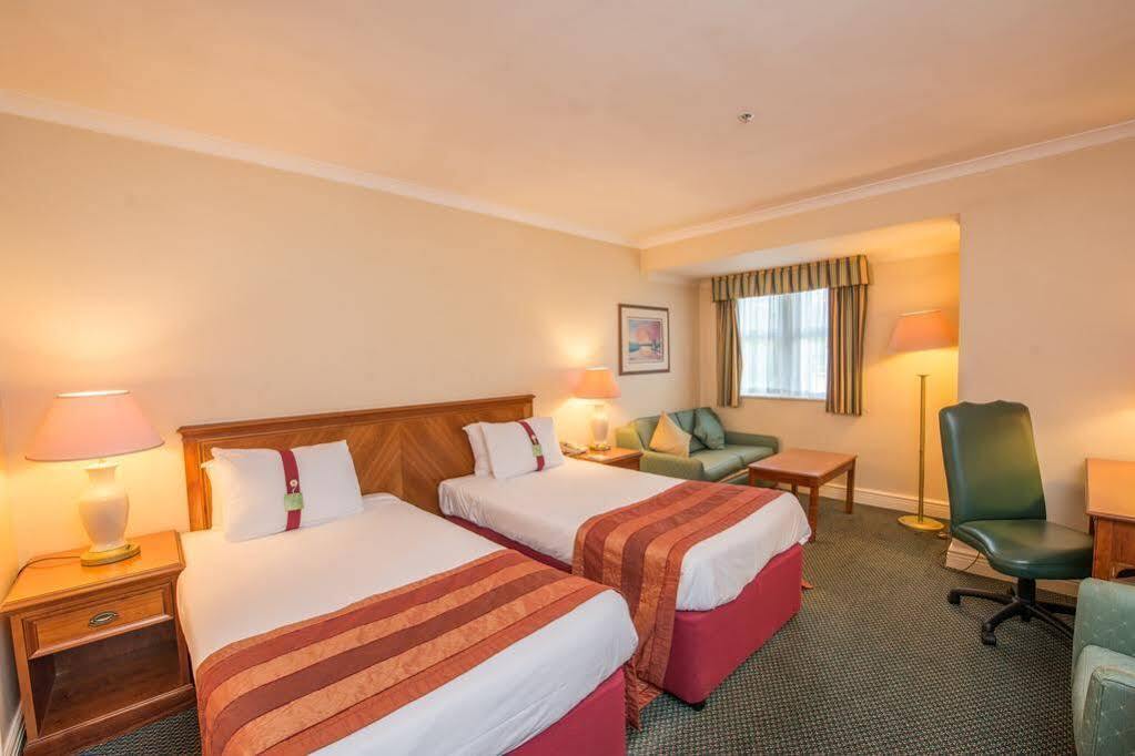 Tong Park Hotel Bagian luar foto